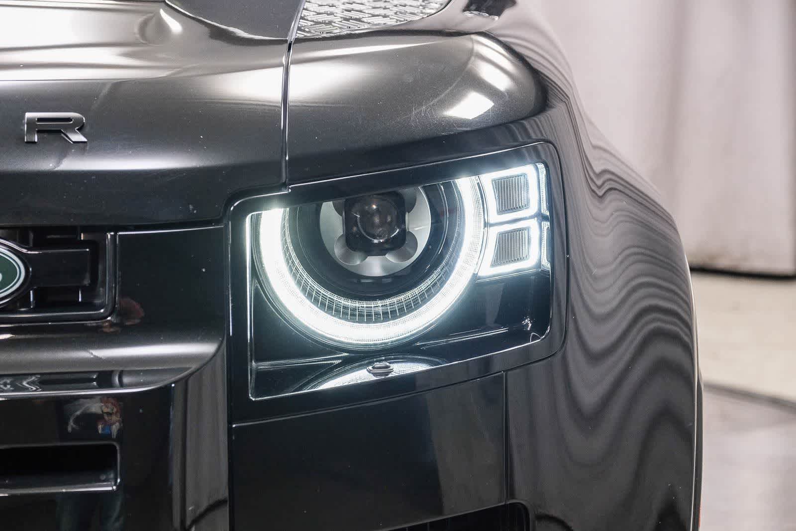 Thumbnail: 2022 Land Rover Defender - 12