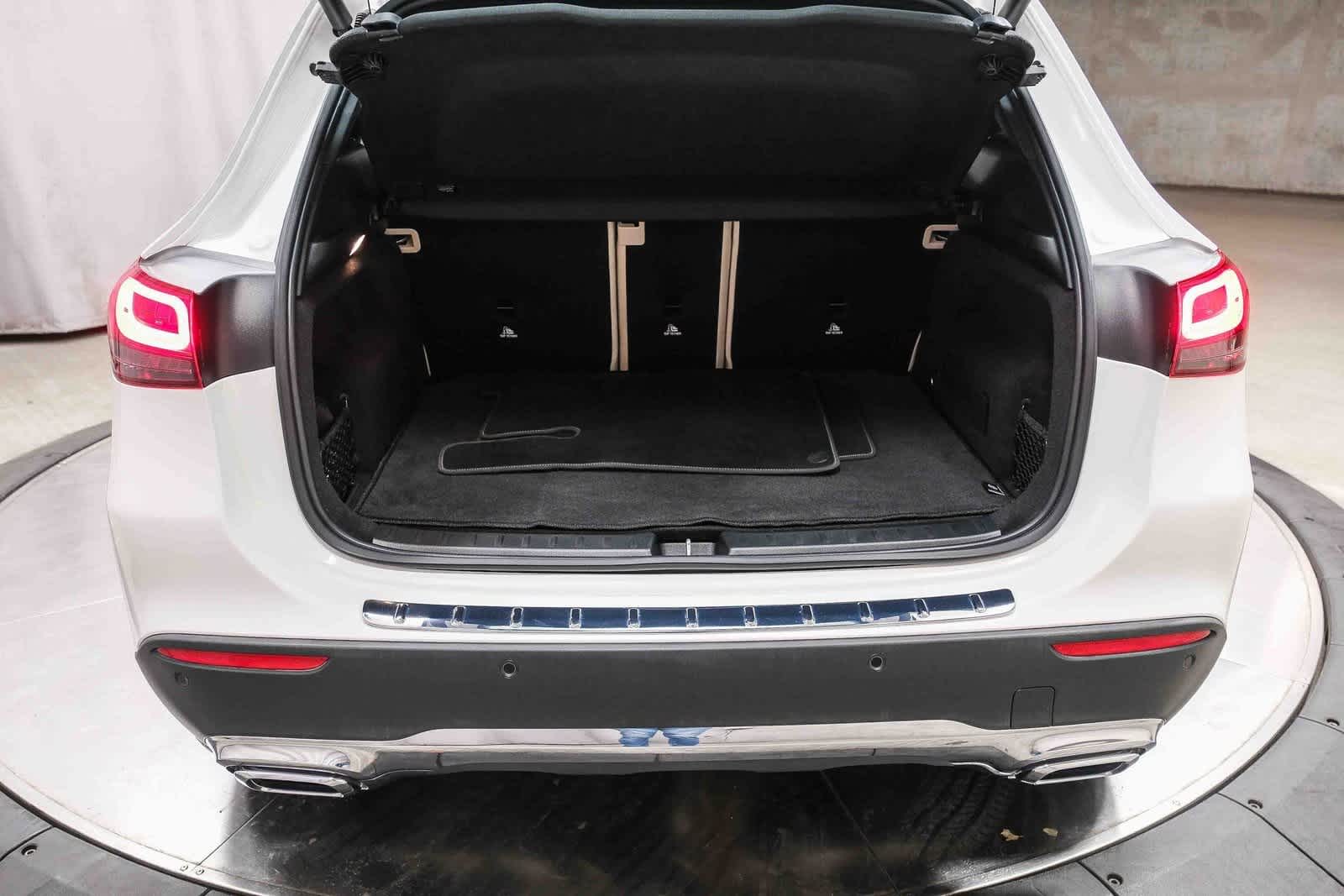 Thumbnail: 2023 Mercedes-Benz GLA - 28