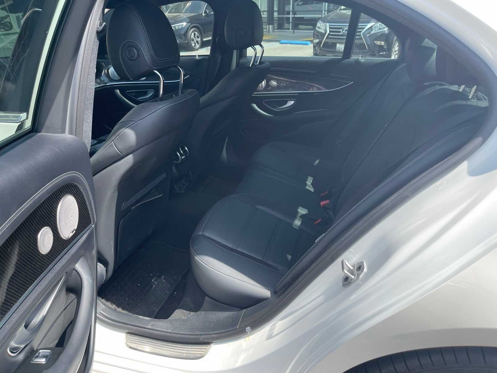 Thumbnail: 2022 Mercedes-Benz E-Class - 6