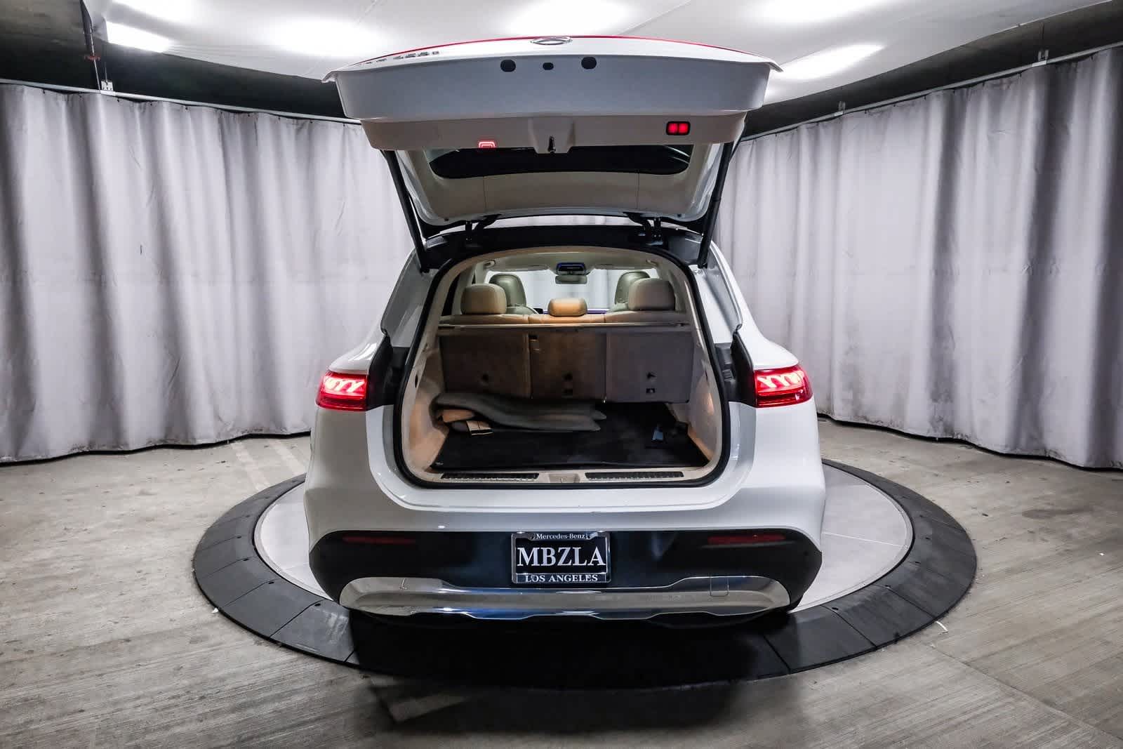 Thumbnail: 2023 Mercedes-Benz EQS - 24