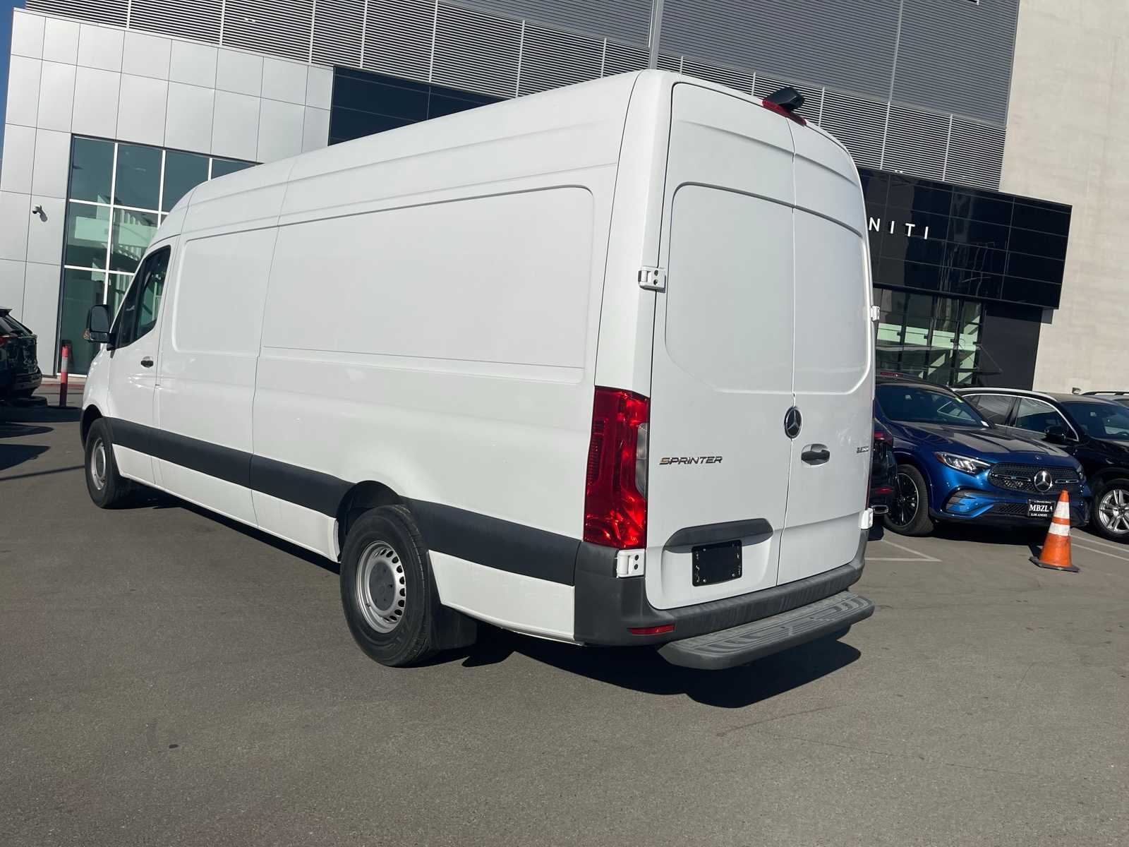 Thumbnail: 2021 Mercedes-Benz Sprinter - 32