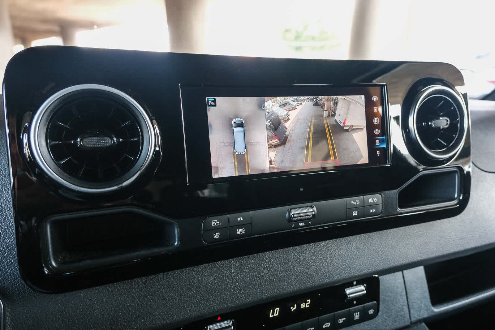 Thumbnail: 2024 Mercedes-Benz Sprinter - 28