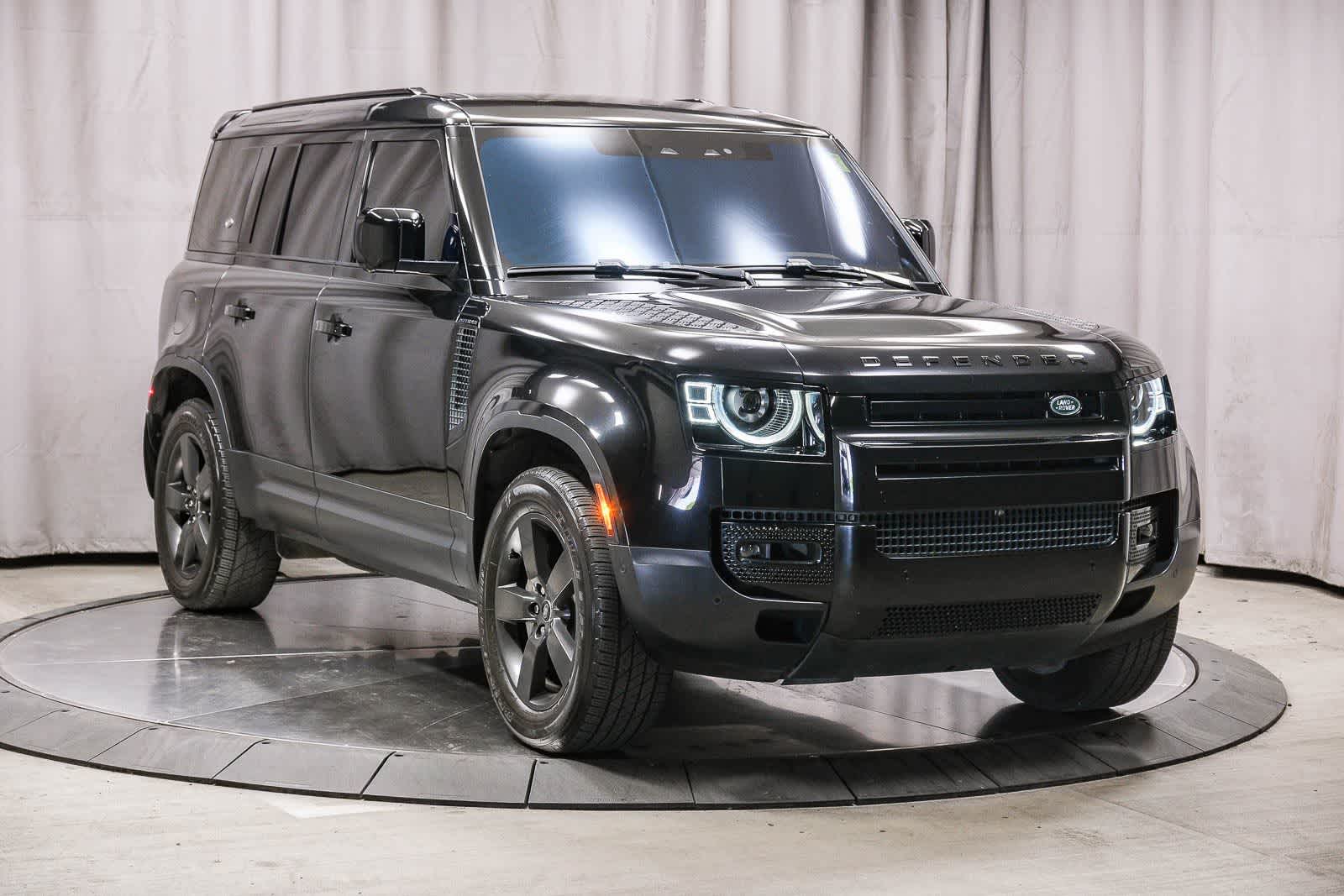 Thumbnail: 2022 Land Rover Defender - 5