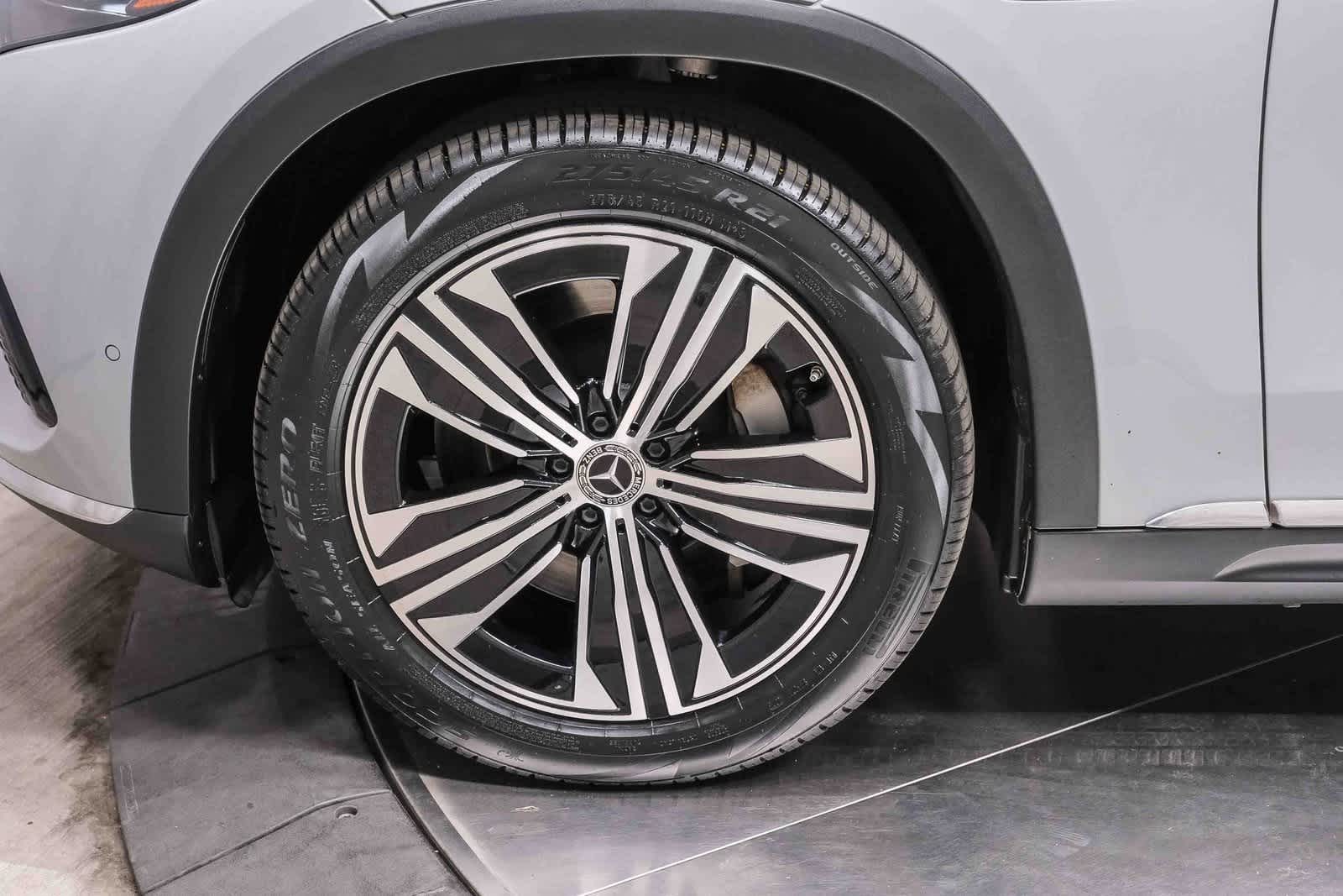 Thumbnail: 2023 Mercedes-Benz EQS - 10