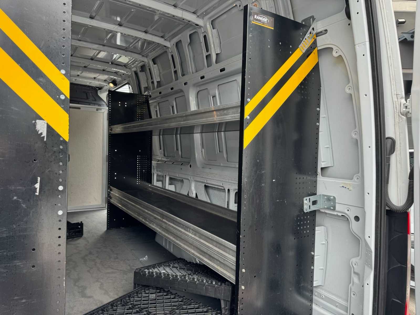 Thumbnail: 2022 Mercedes-Benz Sprinter - 10