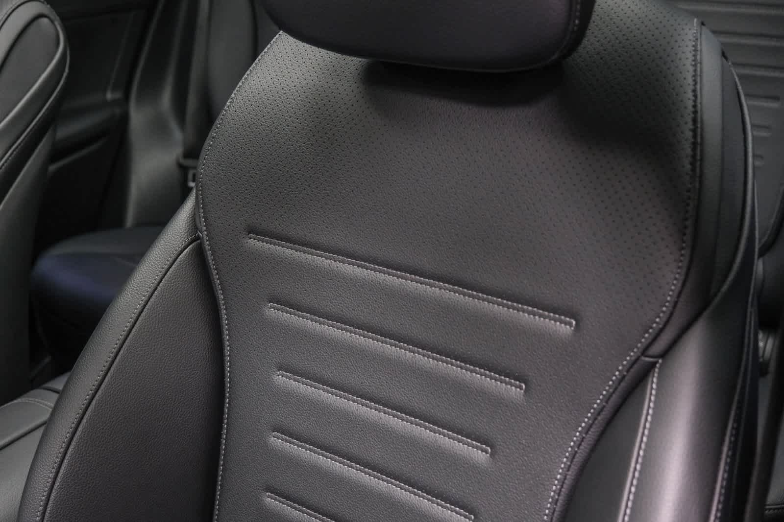 Thumbnail: 2023 Mercedes-Benz GLC - 20