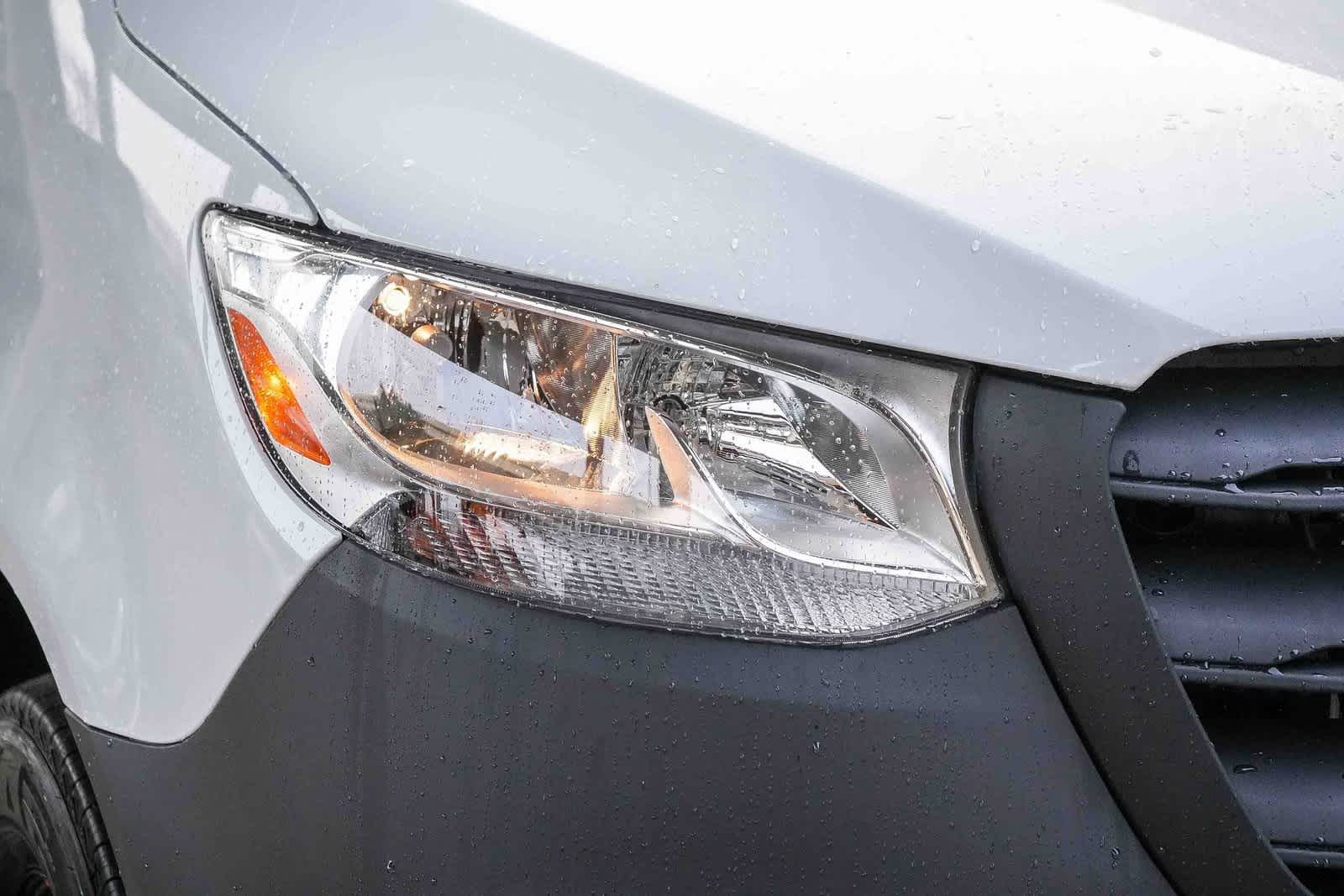 Thumbnail: 2026 Mercedes-Benz Sprinter - 4