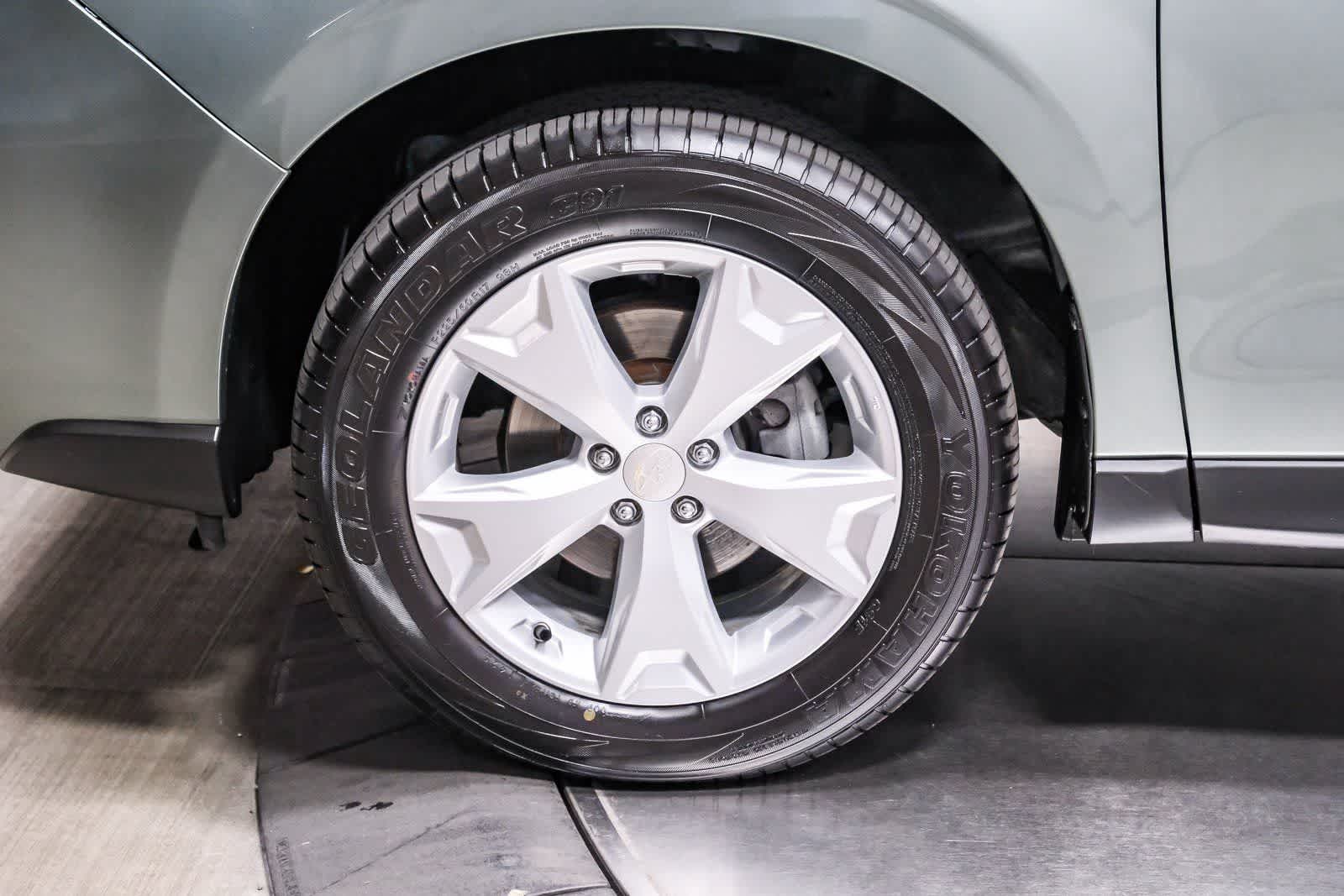 Thumbnail: 2015 Subaru Forester - 9