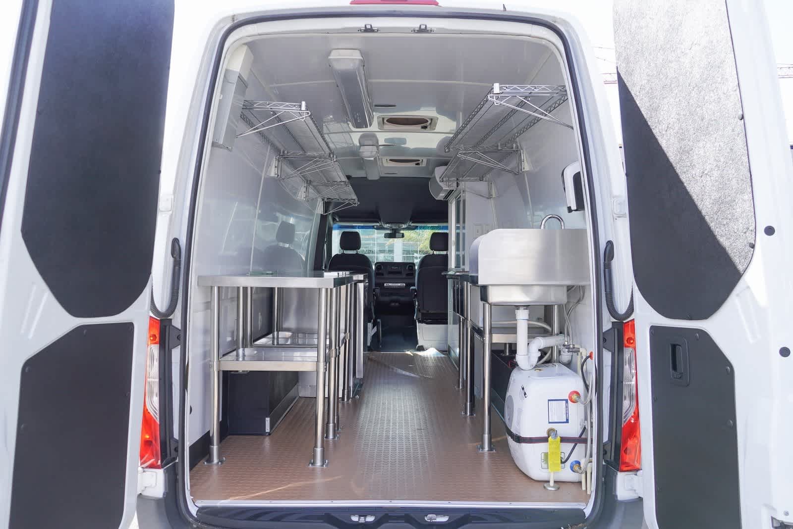 Thumbnail: 2019 Mercedes-Benz Sprinter - 28