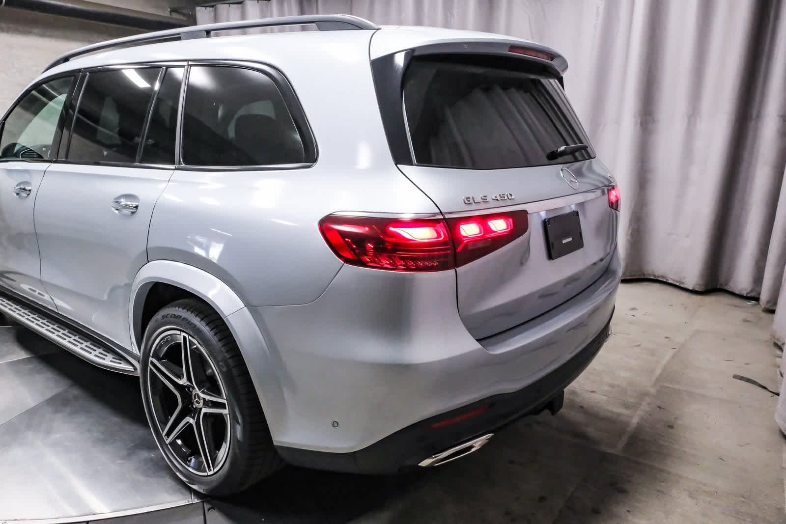 Thumbnail: 2026 Mercedes-Benz GLS - 8