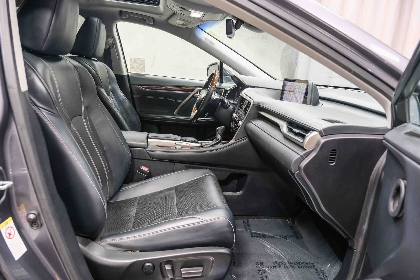 Thumbnail: 2019 Lexus RX - 16