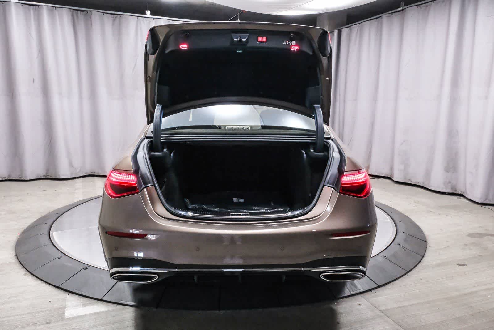 Thumbnail: 2026 Mercedes-Benz S-Class - 25