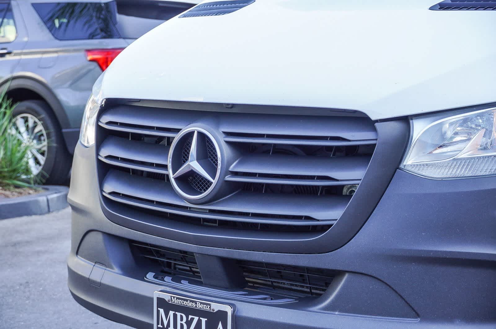 Thumbnail: 2021 Mercedes-Benz Sprinter - 12