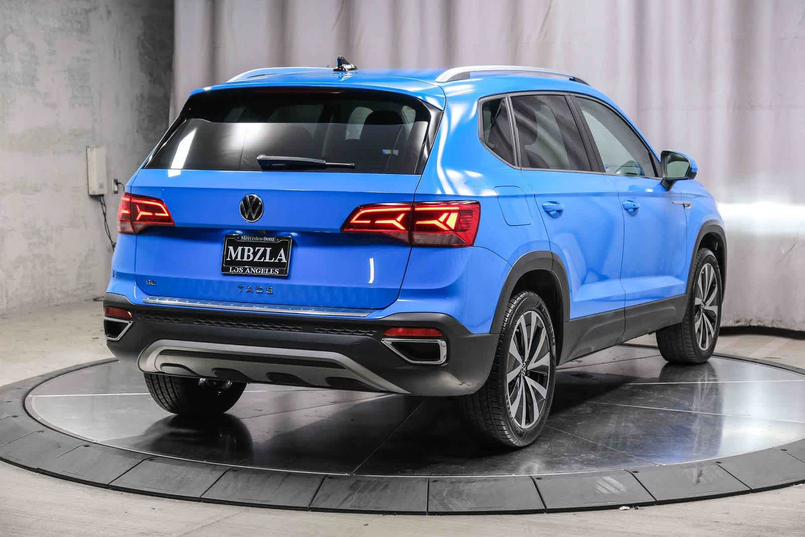 Thumbnail: 2022 Volkswagen Taos - 3