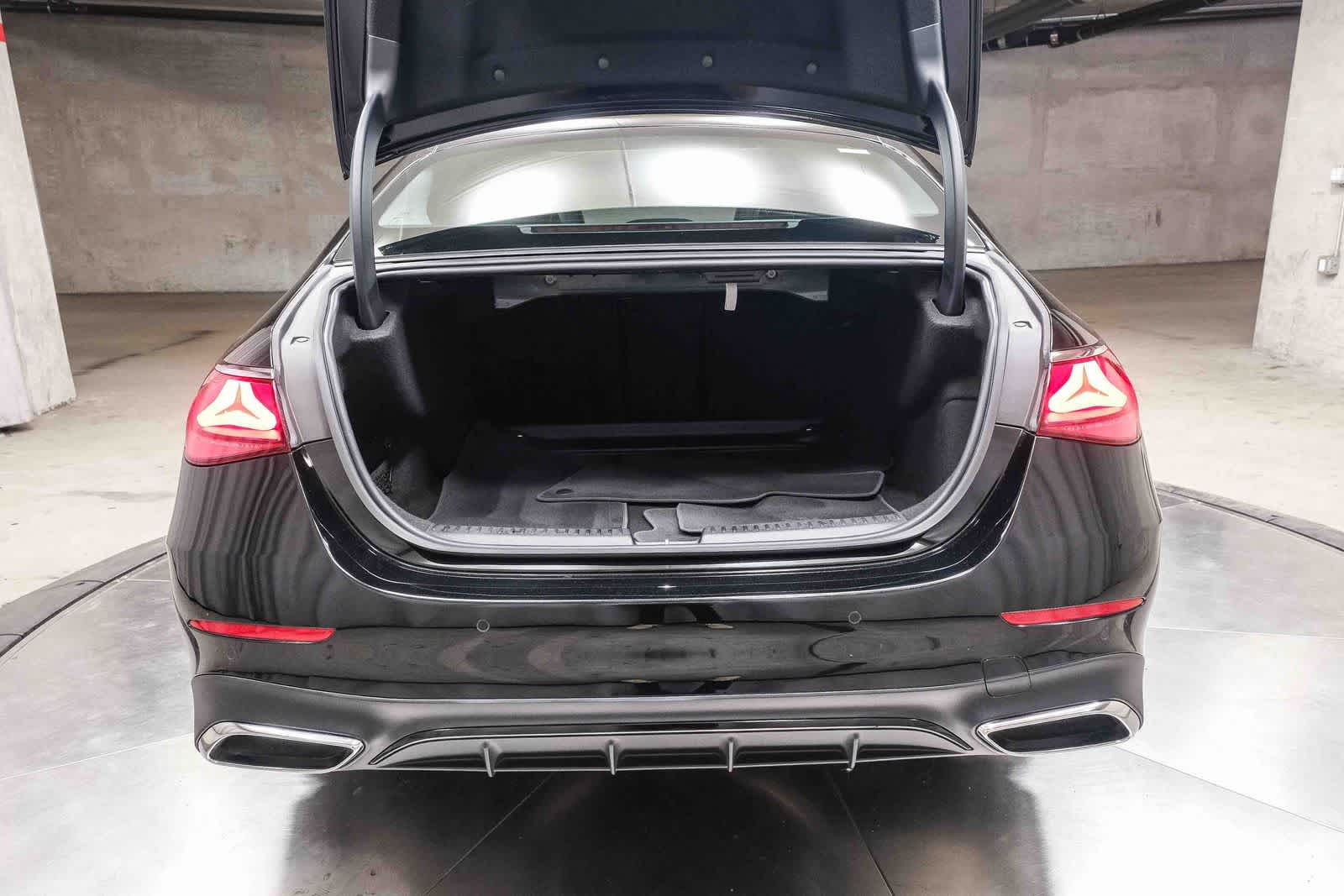 Thumbnail: 2026 Mercedes-Benz E-Class - 32