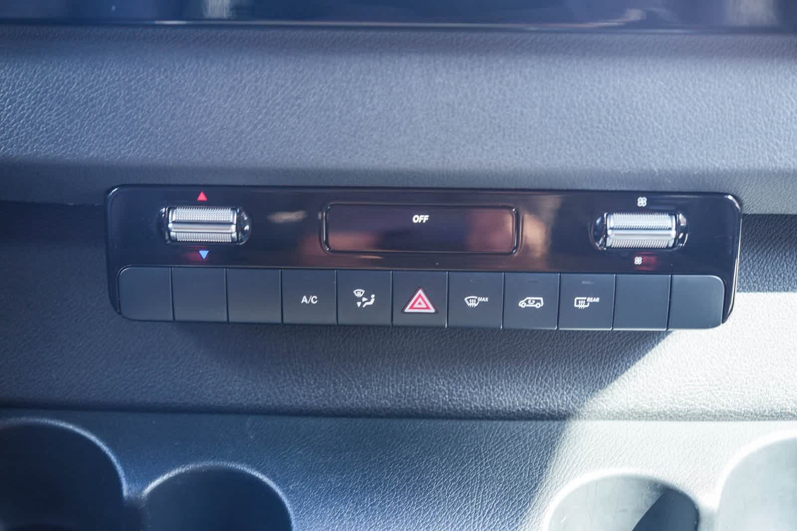 Thumbnail: 2024 Mercedes-Benz Sprinter - 15