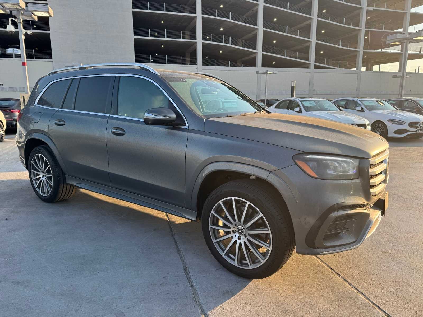 Thumbnail: 2025 Mercedes-Benz GLS - 3