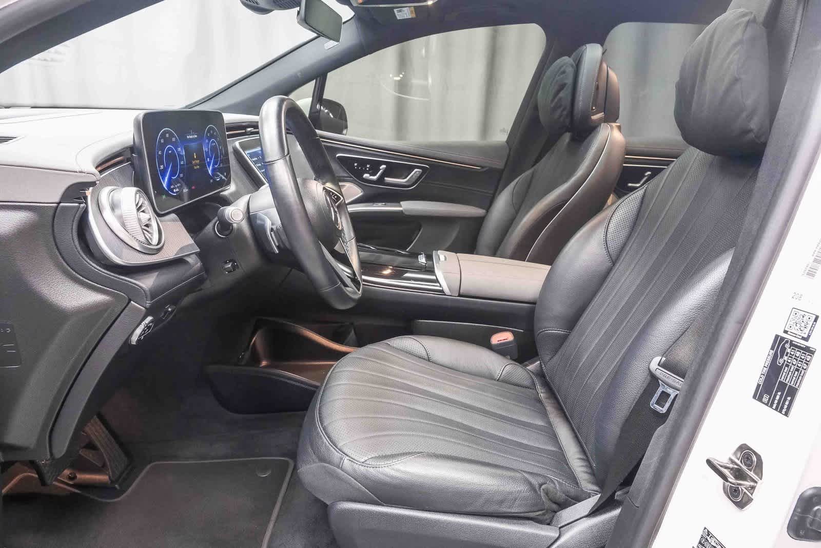 Thumbnail: 2023 Mercedes-Benz EQS - 17