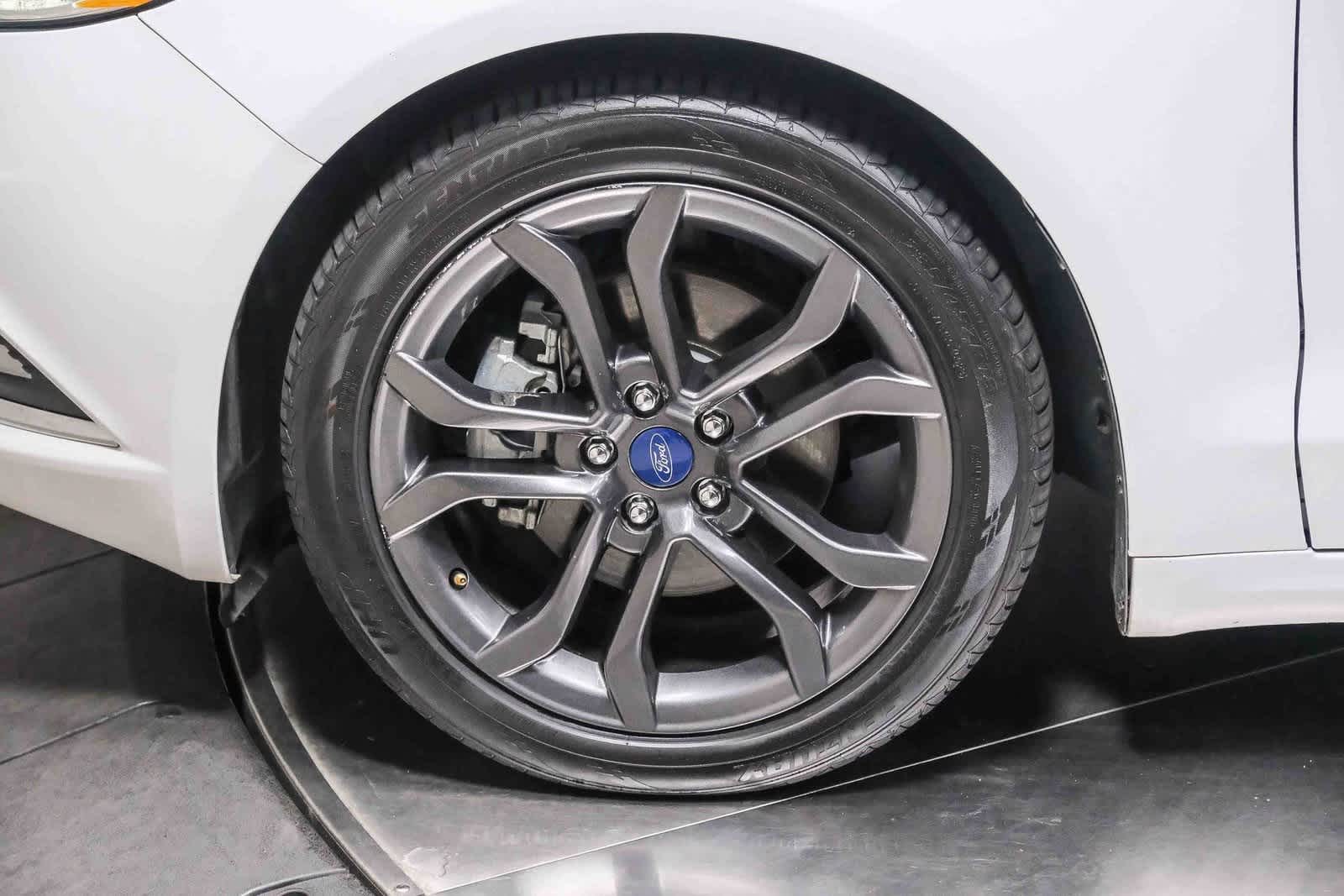 Thumbnail: 2018 Ford Fusion - 10