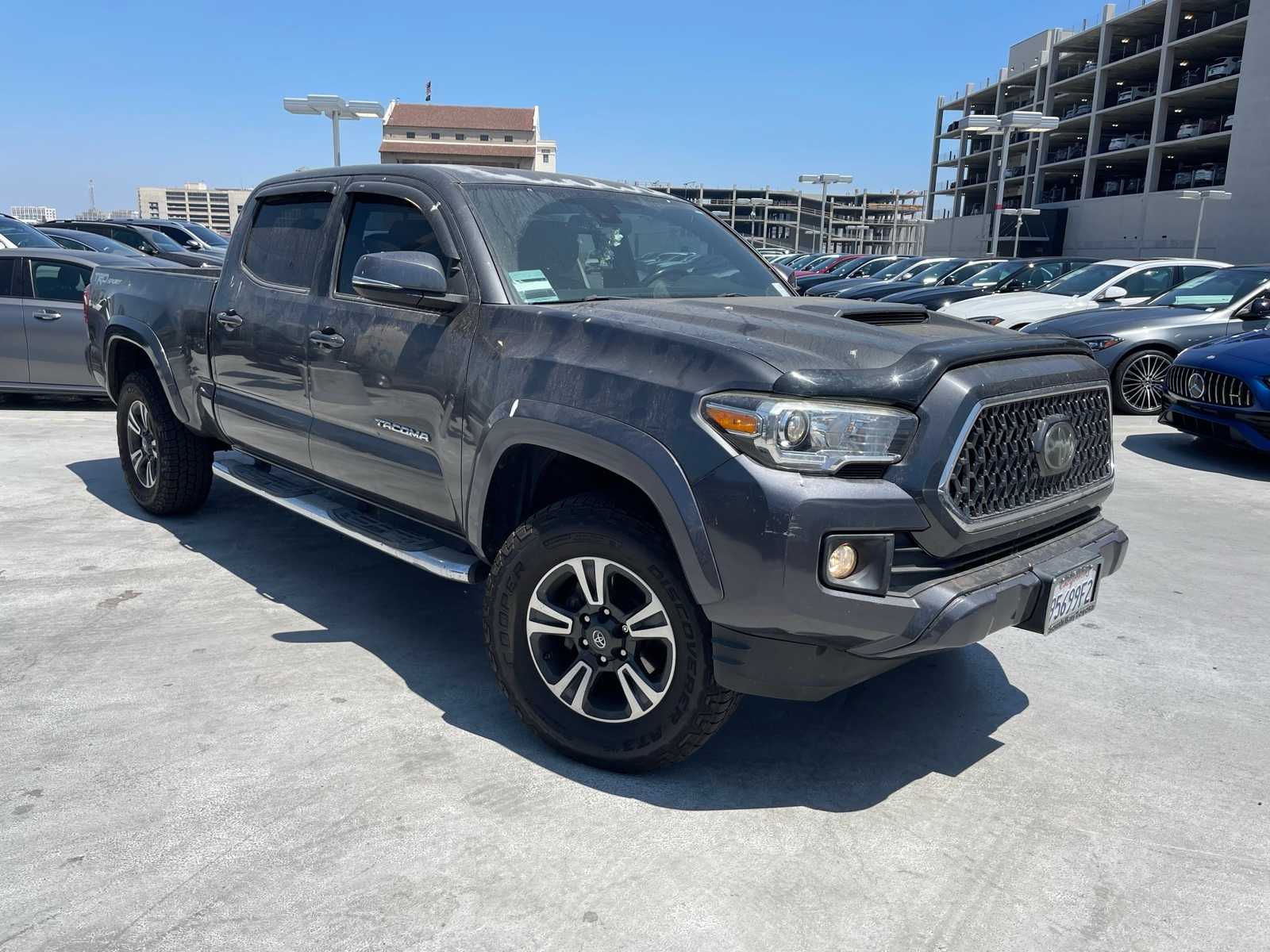 Thumbnail: 2018 Toyota Tacoma - 4