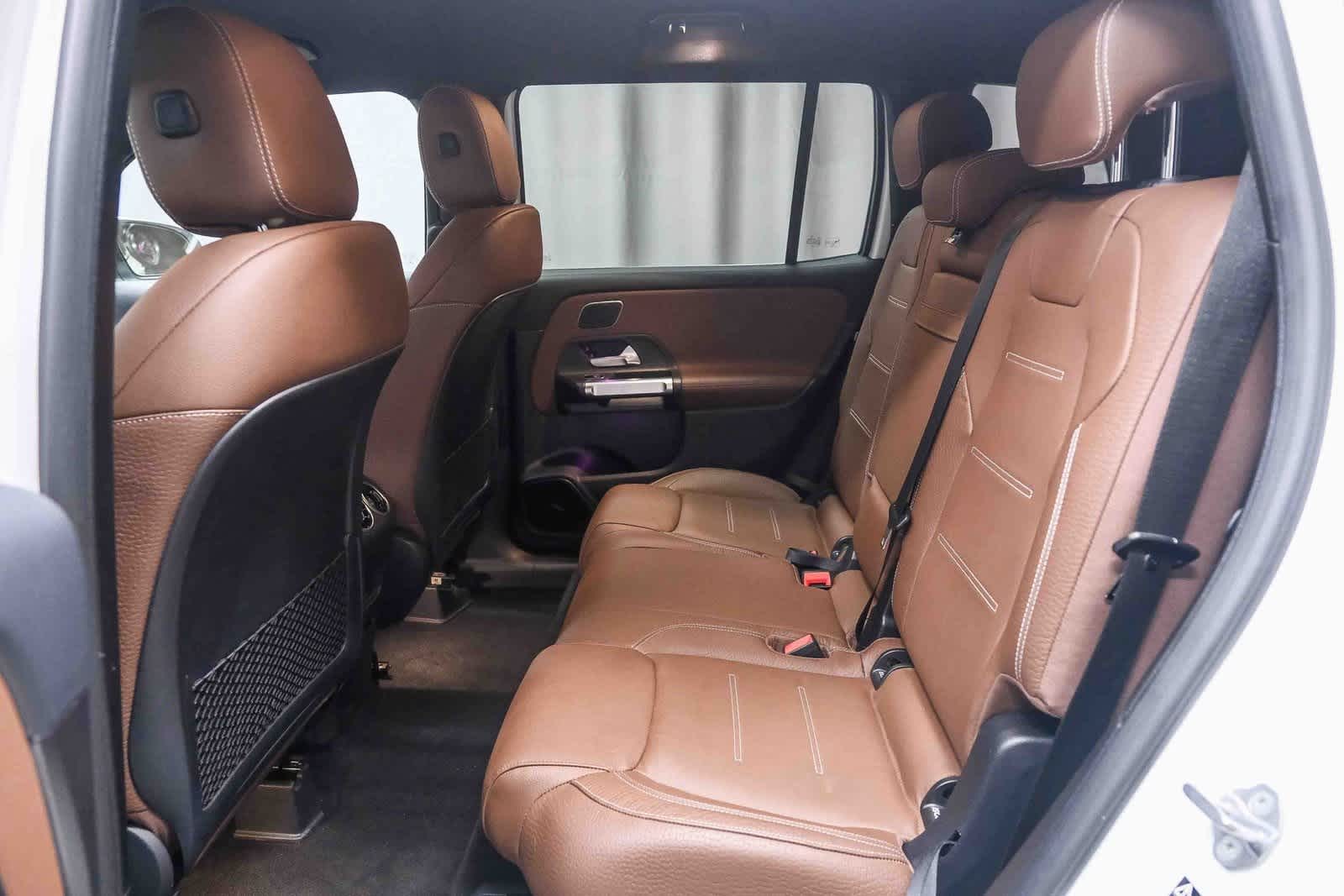 Thumbnail: 2021 Mercedes-Benz GLB - 19