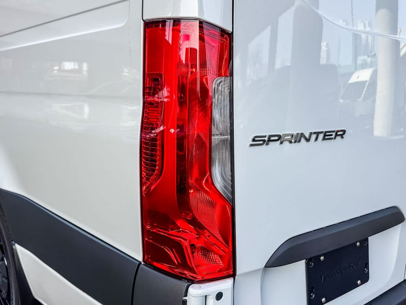 Thumbnail: 2026 Mercedes-Benz Sprinter - 9