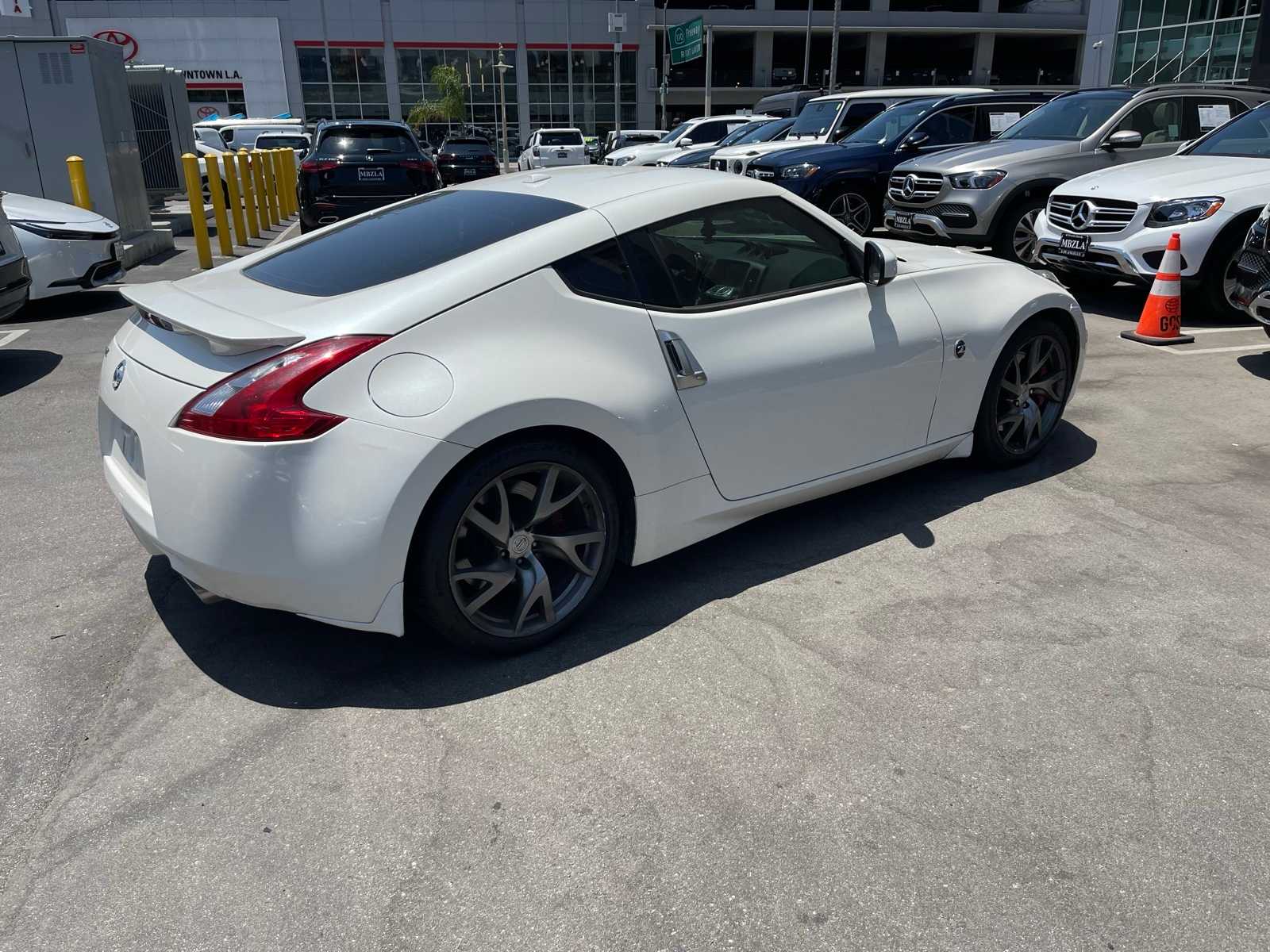Thumbnail: 2015 Nissan Z - 3