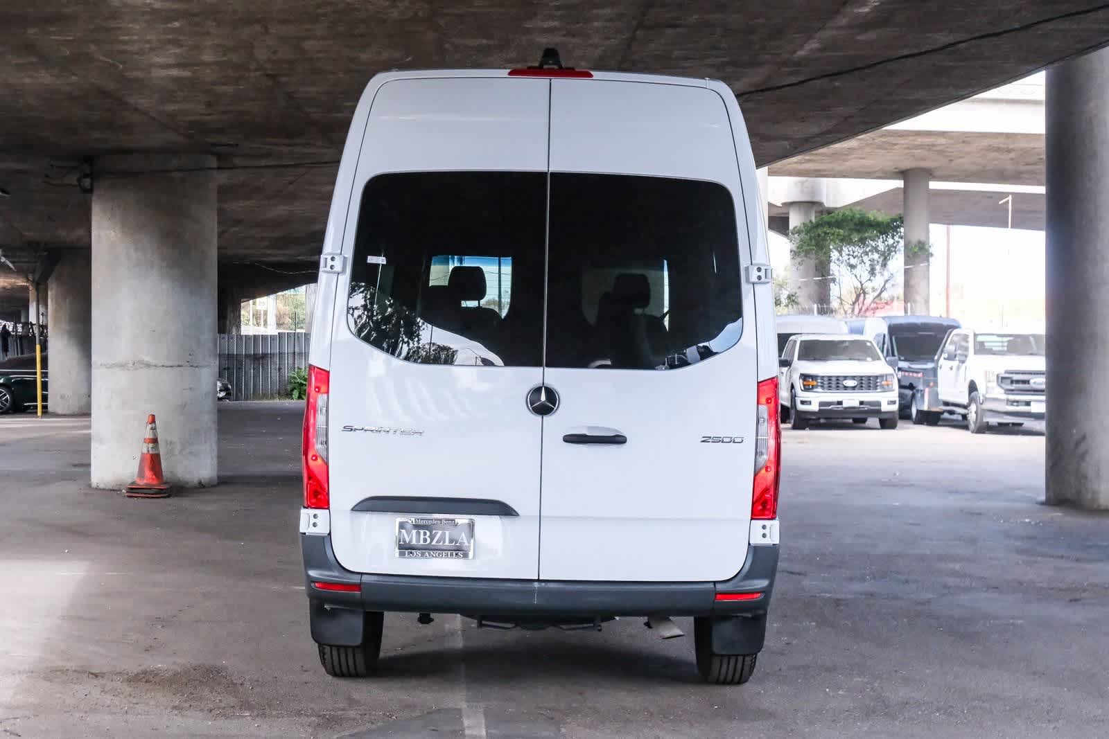 Thumbnail: 2023 Mercedes-Benz Sprinter - 5