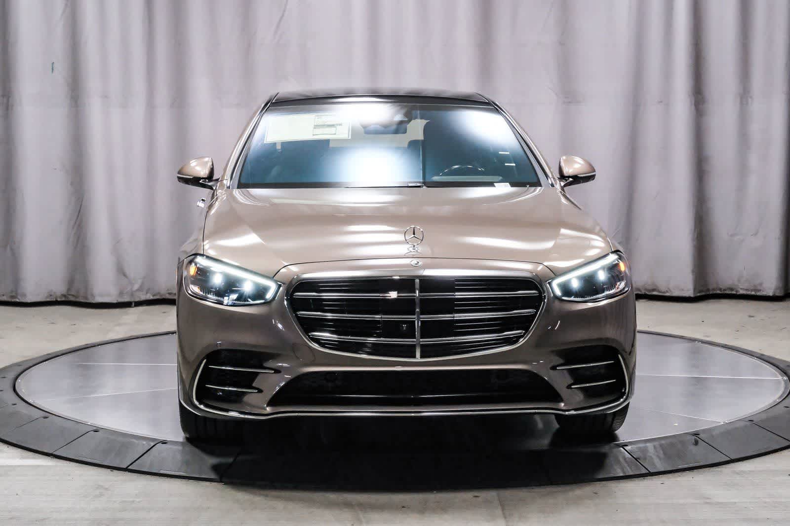 Thumbnail: 2026 Mercedes-Benz S-Class - 6