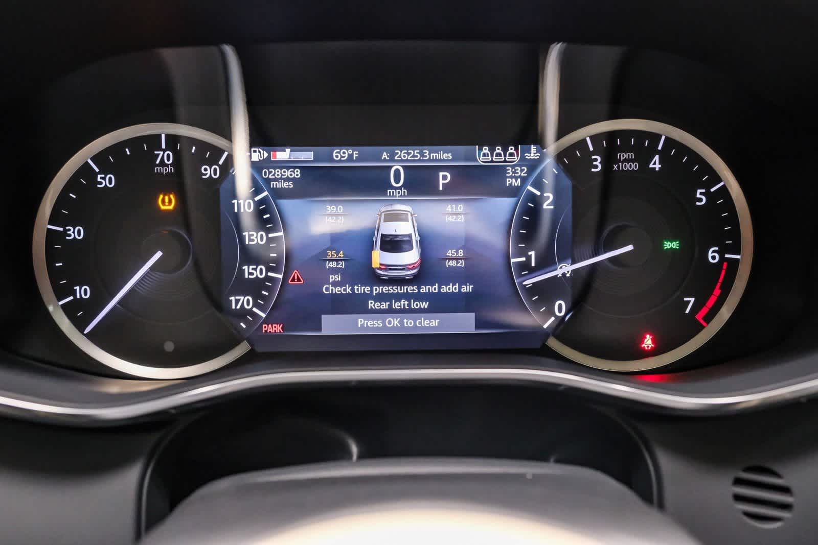 Thumbnail: 2021 Jaguar XF - 23