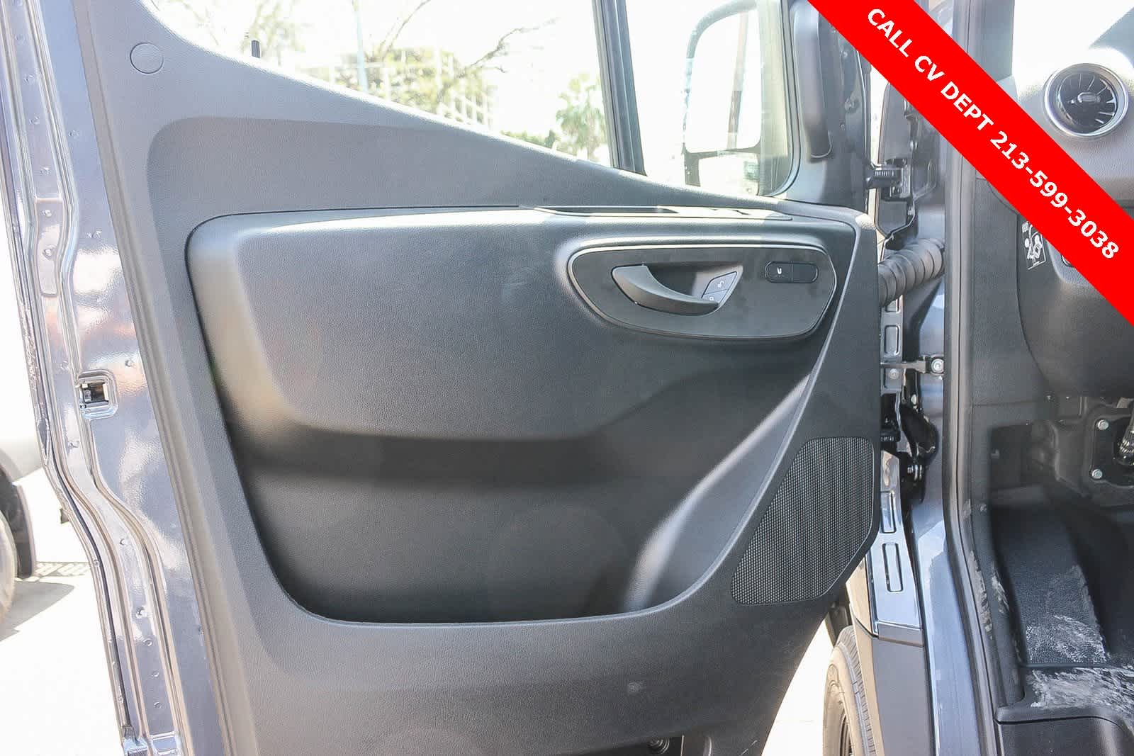 Thumbnail: 2024 Mercedes-Benz Sprinter - 21