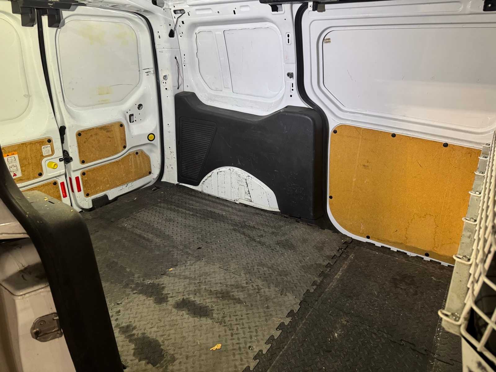 Thumbnail: 2017 Ford Transit Series - 7