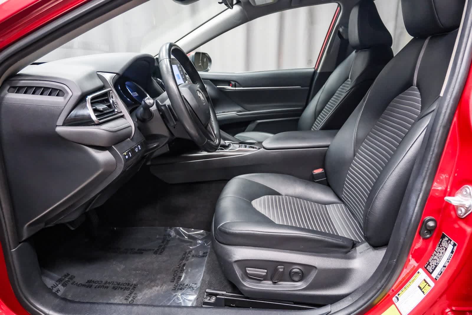 Thumbnail: 2022 Toyota Camry - 20