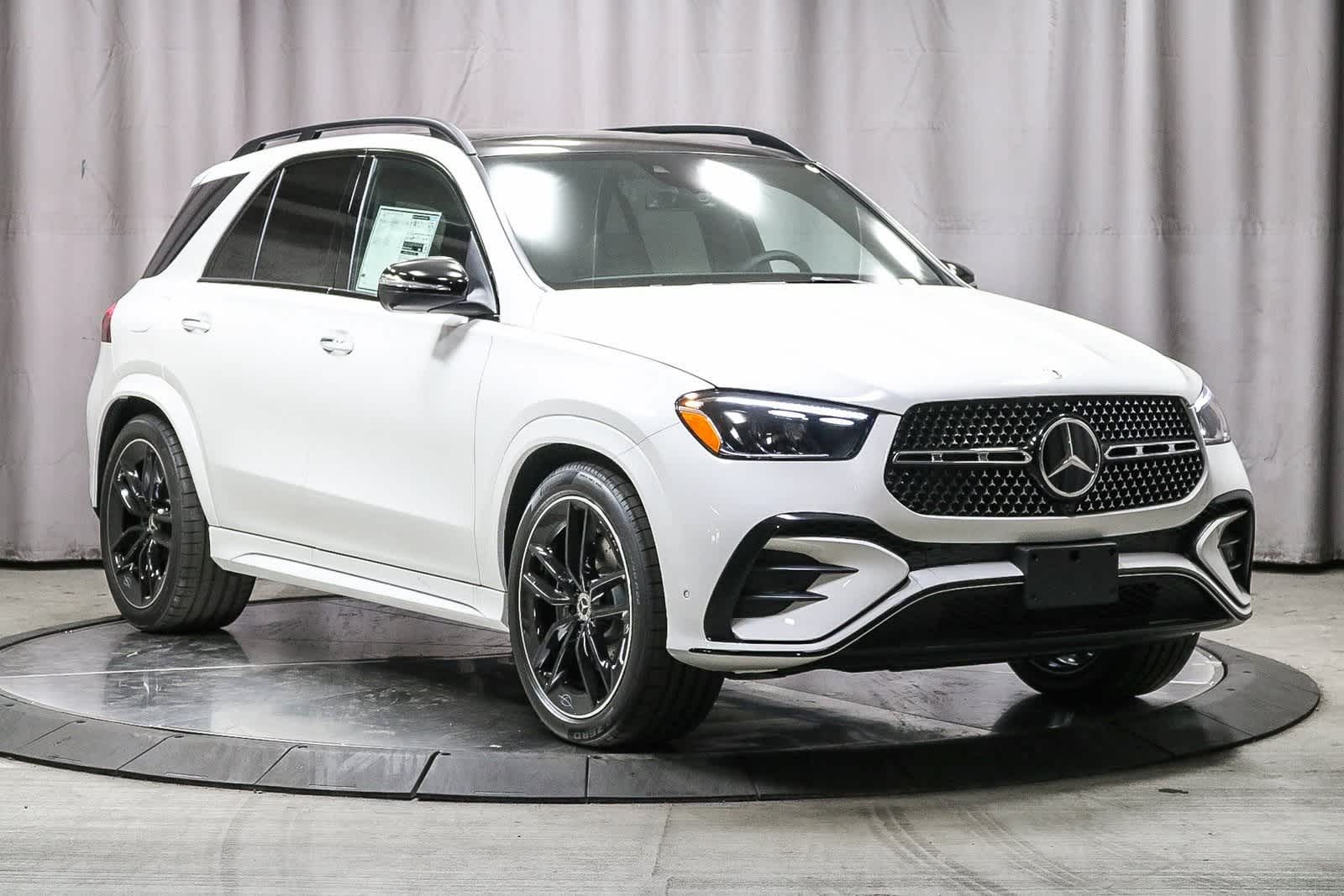 Thumbnail: 2026 Mercedes-Benz GLE - 3