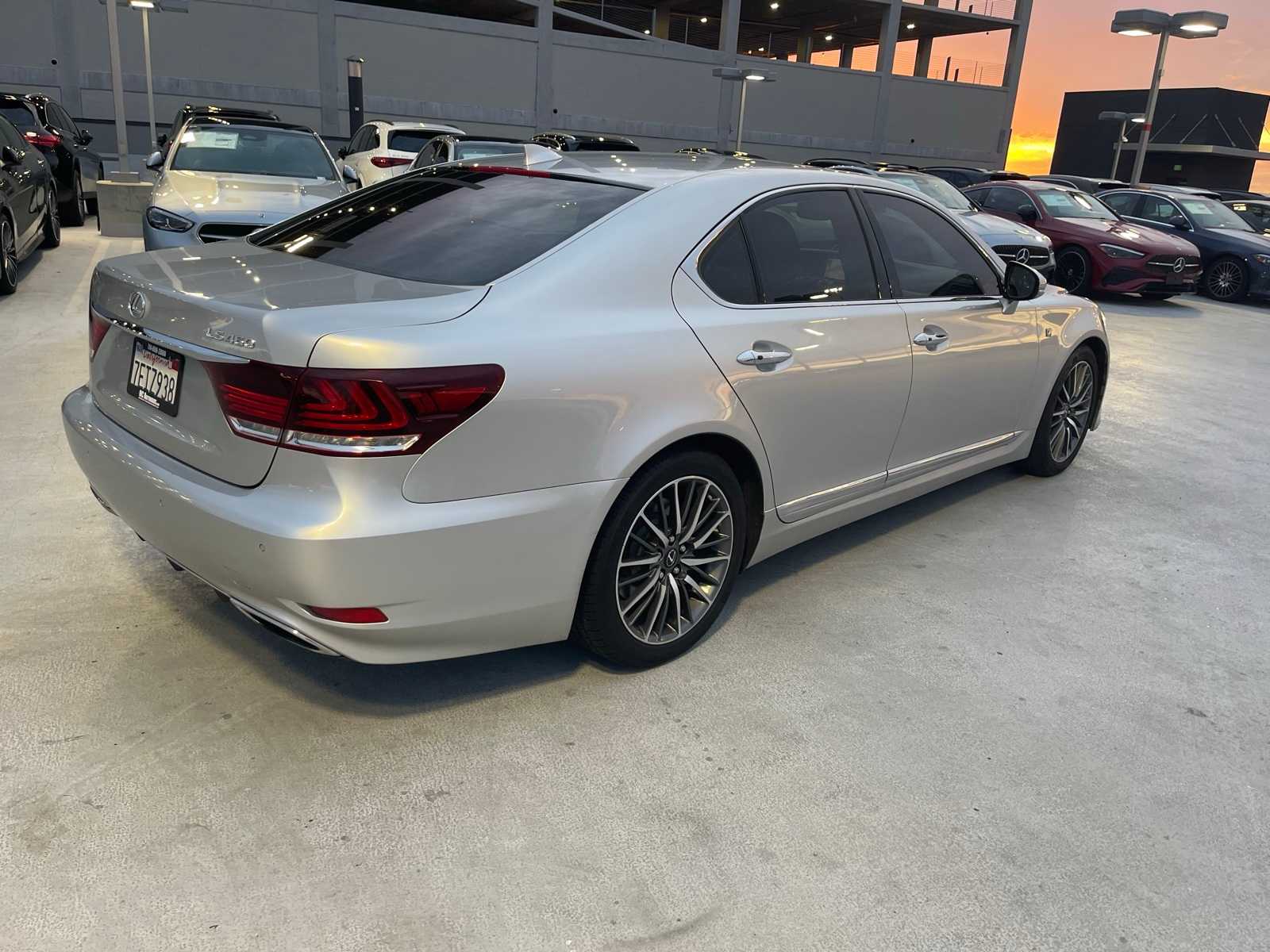 Thumbnail: 2014 Lexus LS - 6