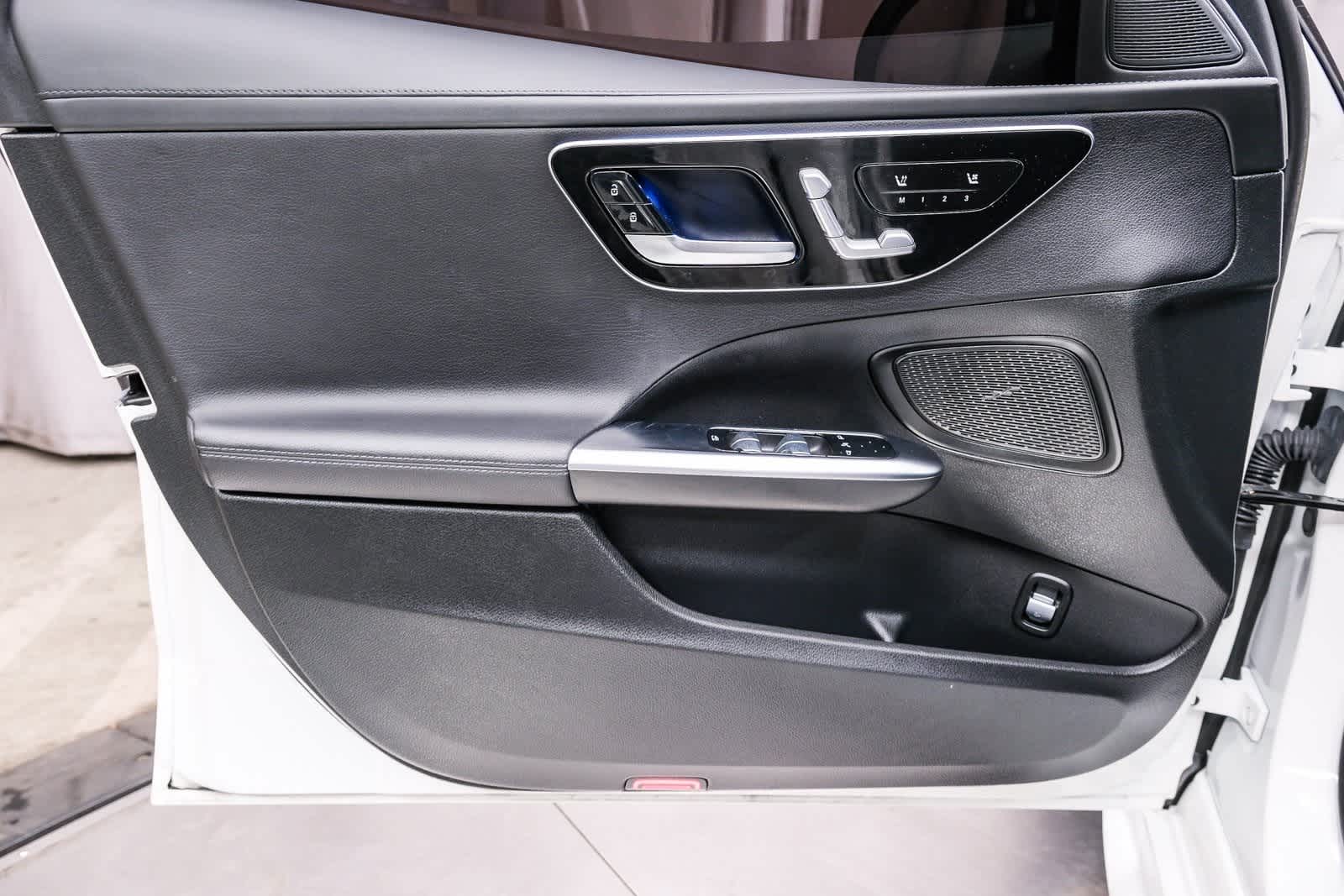 Thumbnail: 2023 Mercedes-Benz C-Class - 21