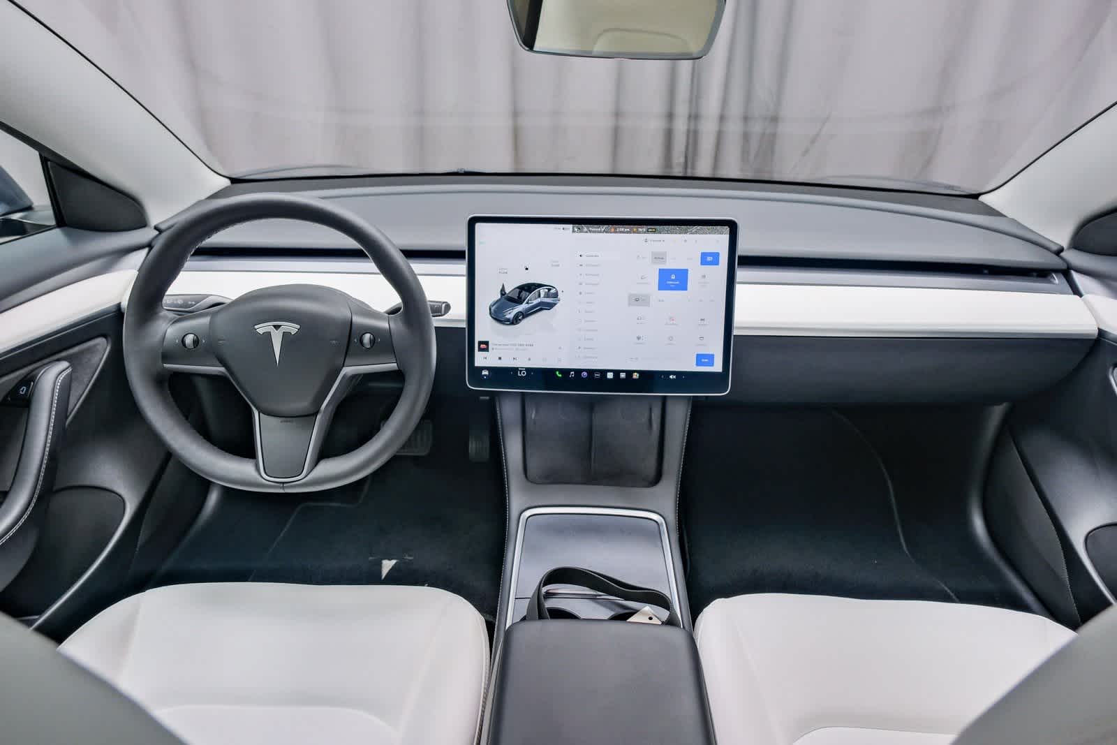 Thumbnail: 2023 Tesla Model 3 - 12