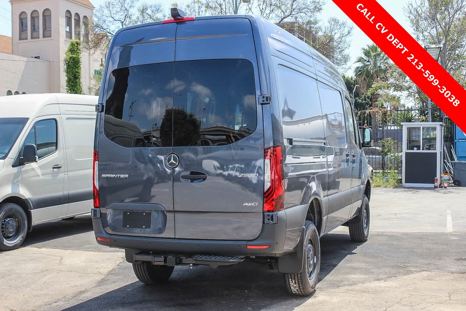 Thumbnail: 2024 Mercedes-Benz Sprinter - 9