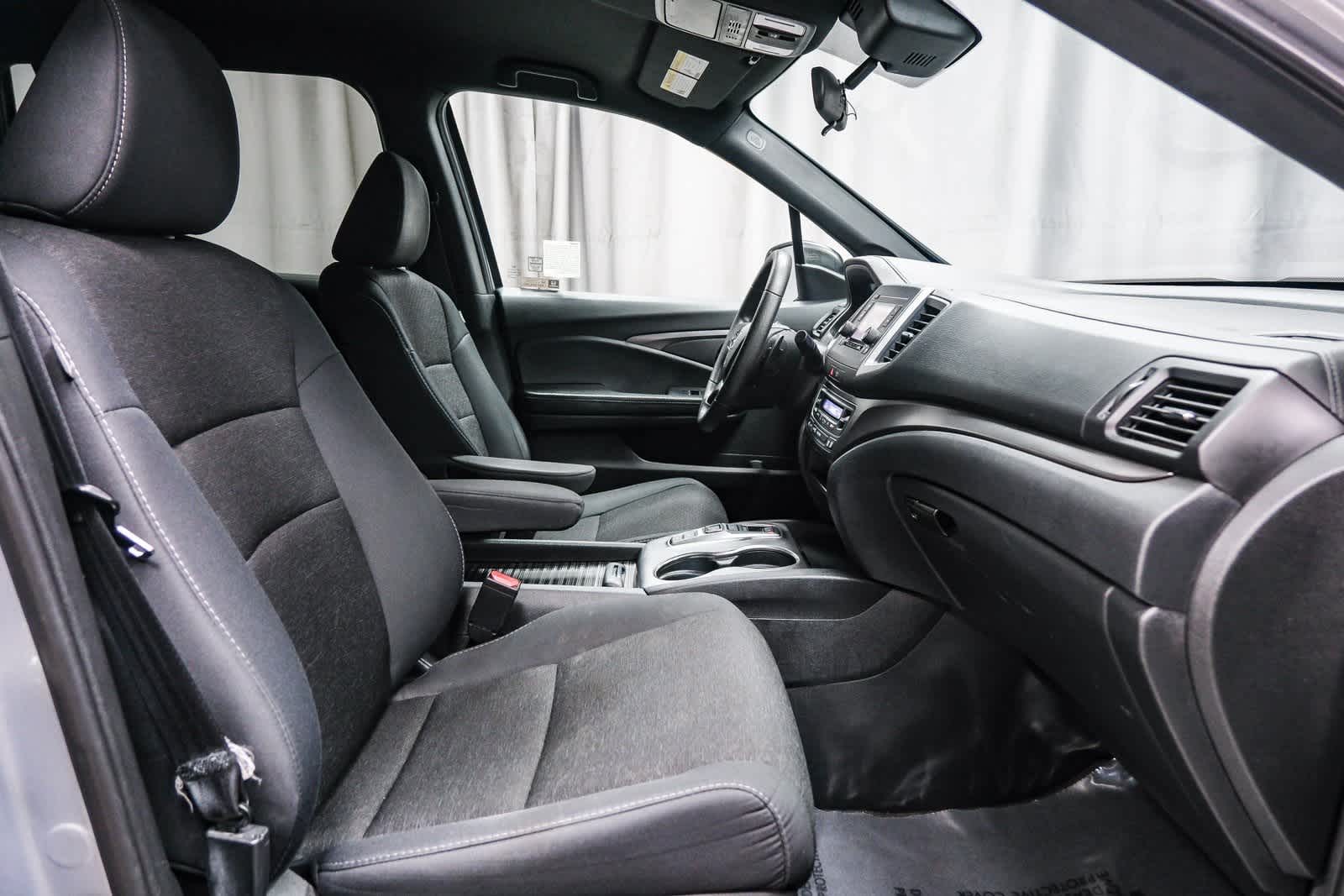 Thumbnail: 2019 Honda Passport - 18