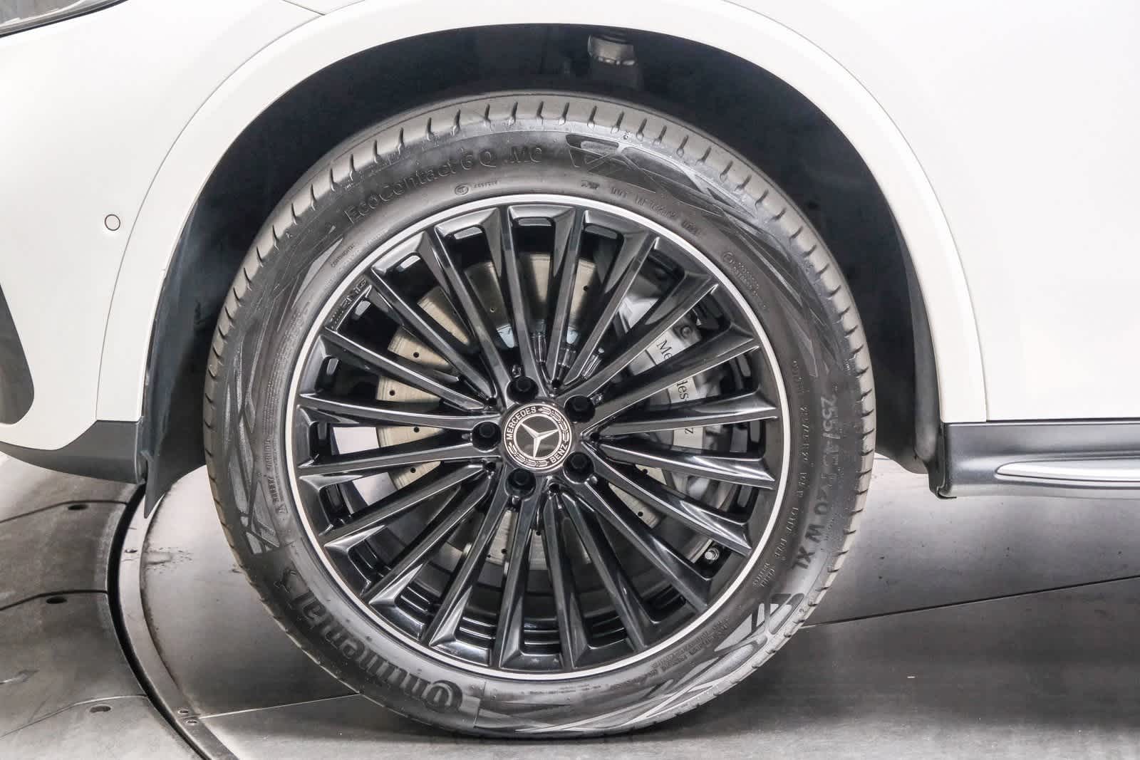 Thumbnail: 2023 Mercedes-Benz GLC - 10