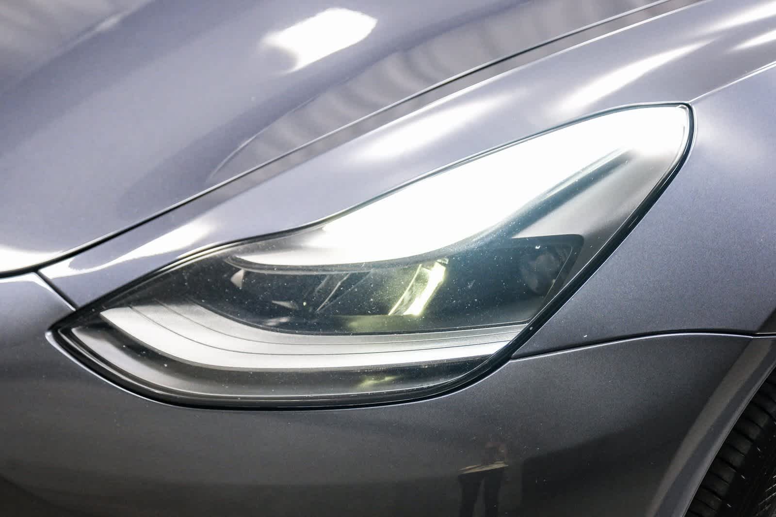Thumbnail: 2021 Tesla Model 3 - 10