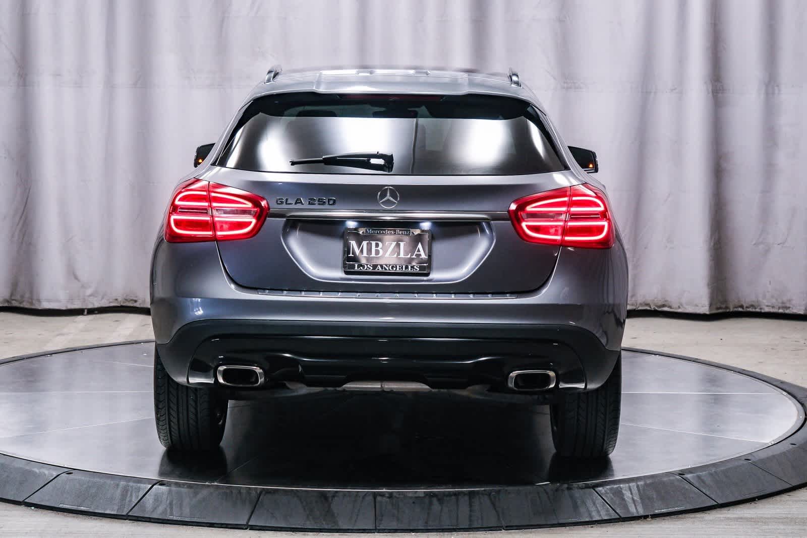 Thumbnail: 2017 Mercedes-Benz GLA - 3