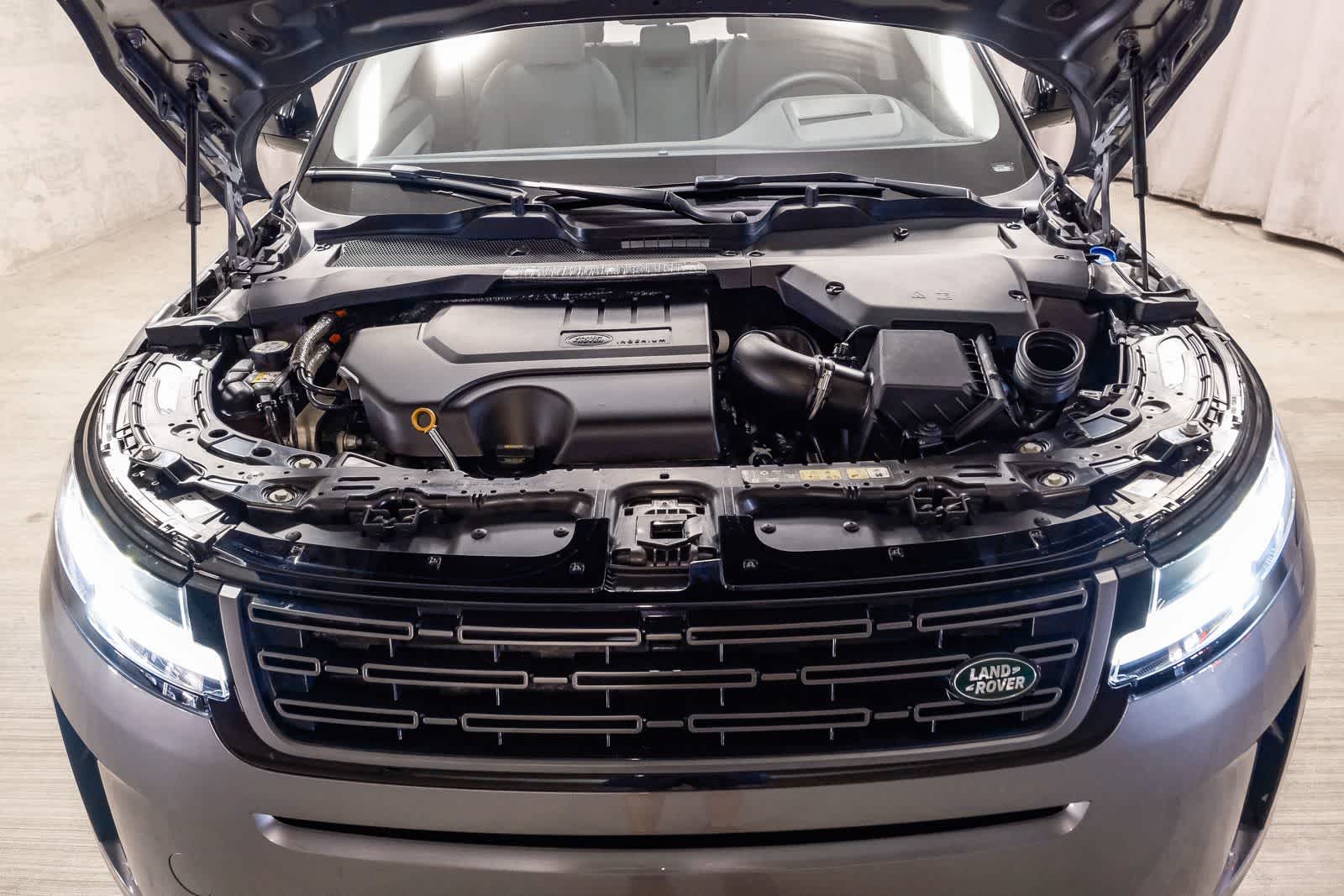 Thumbnail: 2025 Land Rover Range Rover Evoque - 28