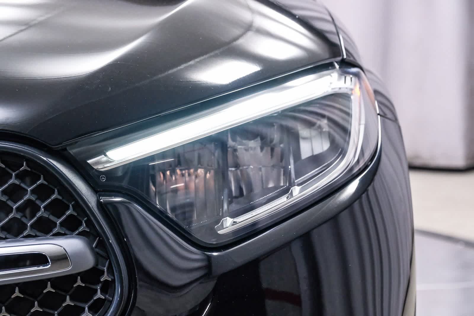 Thumbnail: 2025 Mercedes-Benz GLC - 12