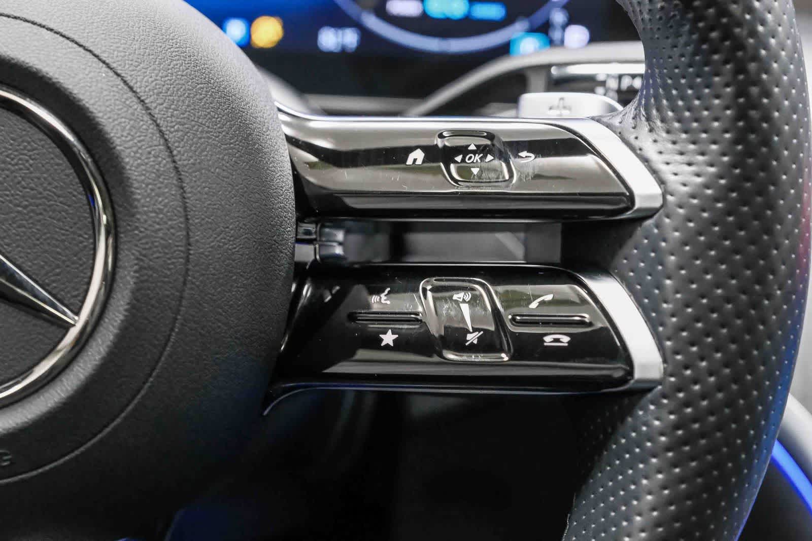 Thumbnail: 2022 Mercedes-Benz C-Class - 19