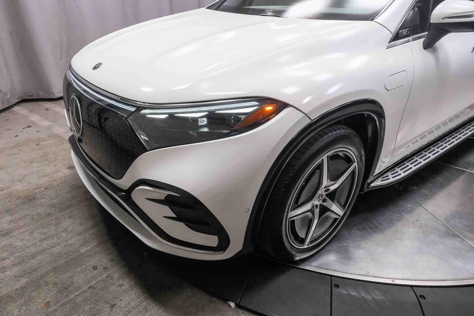 Thumbnail: 2023 Mercedes-Benz EQS - 11