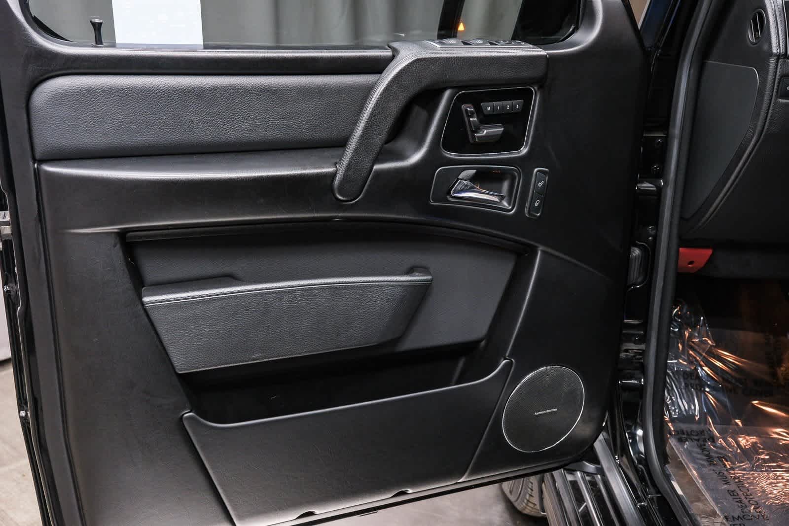 Thumbnail: 2016 Mercedes-Benz G-Class - 23