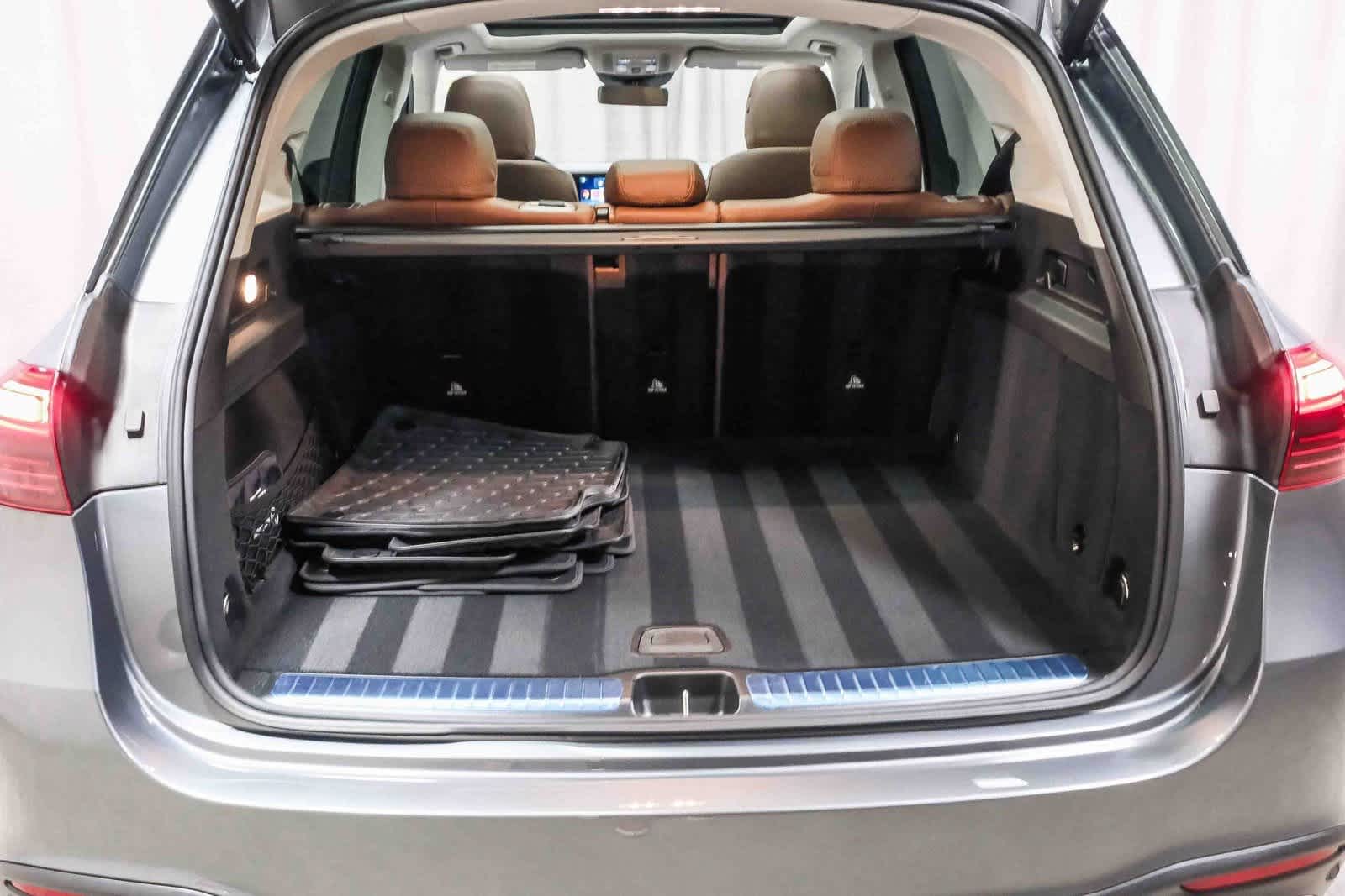 Thumbnail: 2025 Mercedes-Benz GLE - 29