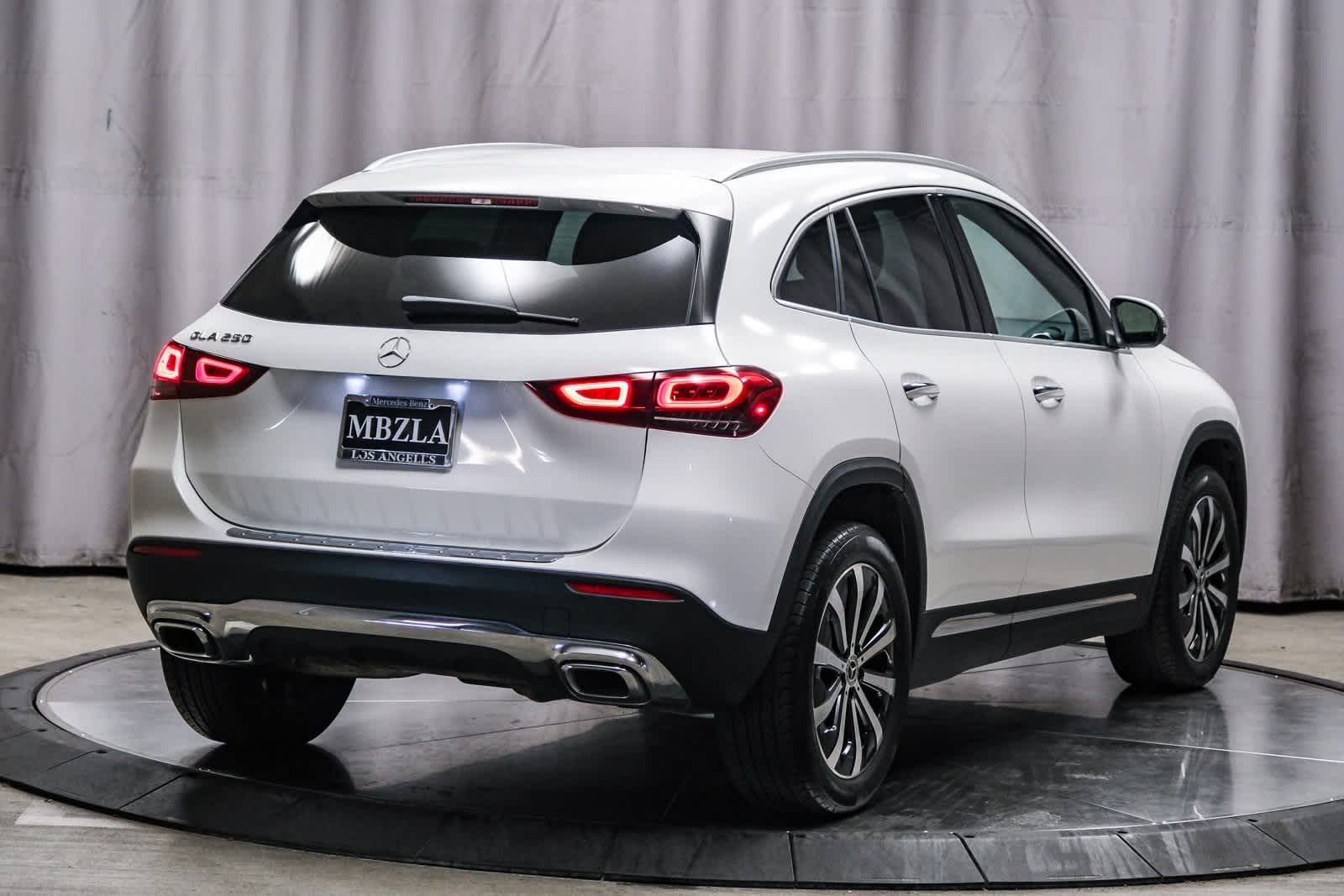 Thumbnail: 2022 Mercedes-Benz GLA - 4