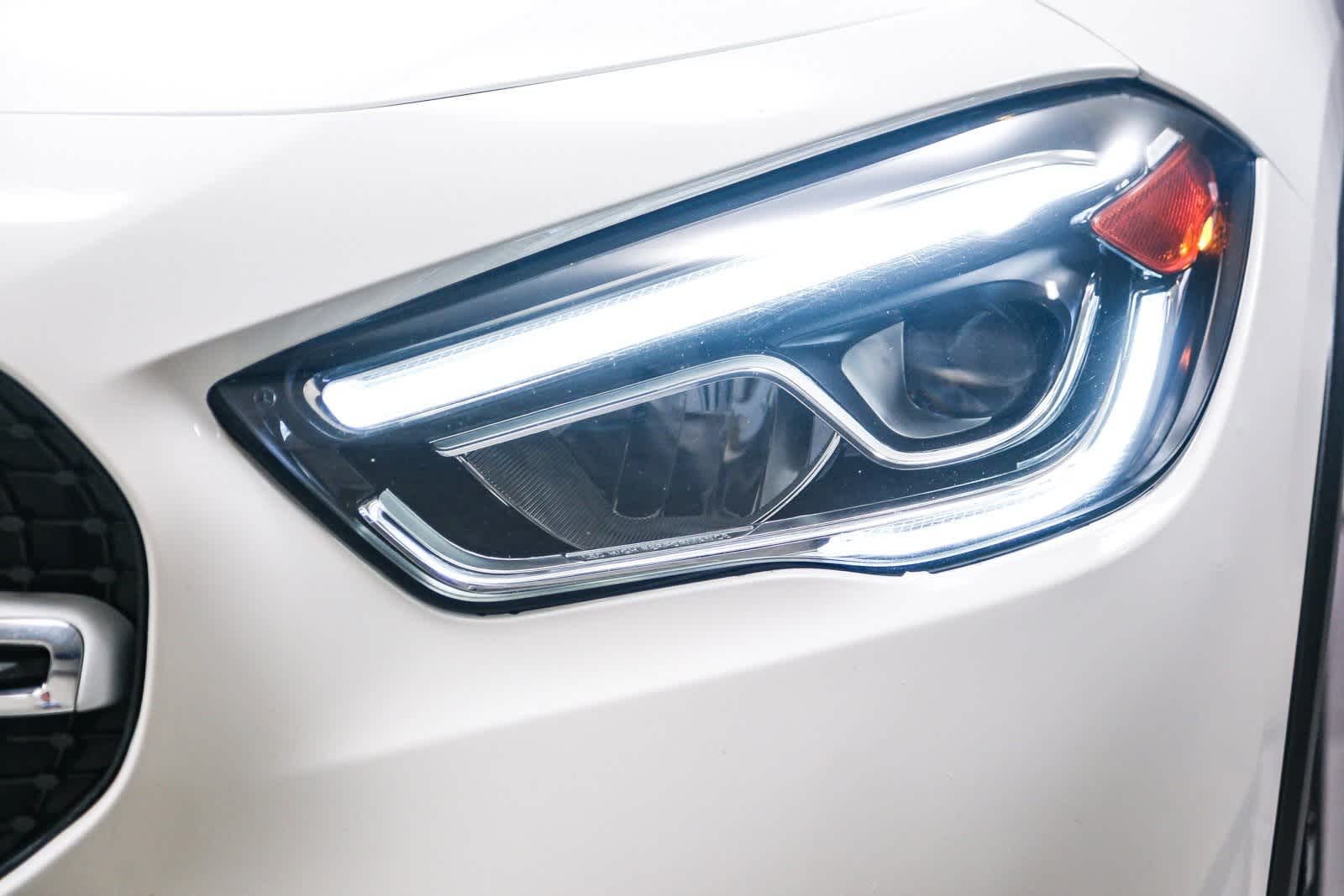 Thumbnail: 2022 Mercedes-Benz GLA - 11